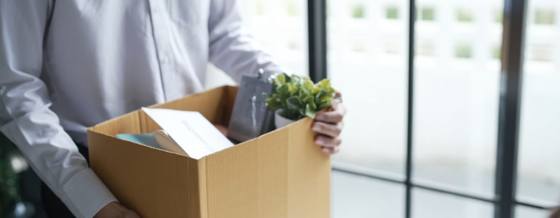 BC Court Reduces Wrongful Dismissal Damages After Employee Sues During Working Notice